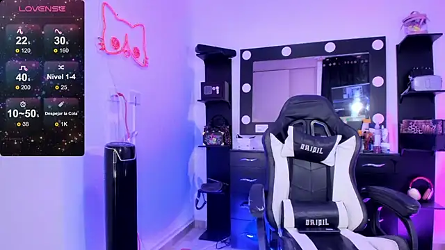 miss kitty online show from 01-24-25, 01:13