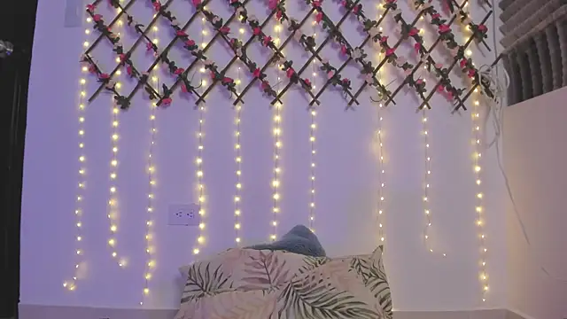 naughty ebonyy online show from 04-18-26, 12:42