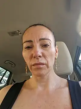 Snapshot of milflovelyxxx chatting on 06-30-26, 06:25 milflovelyxxx online show from 06-30-26, 06:25