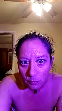 Snapshot of AnyaBest chatting on 12-25-24, 01:19 AnyaBest online show from 12-25-24, 01:19