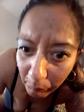 Snapshot of AnyaBest chatting on 01-02-25, 02:13 AnyaBest online show from 01-02-25, 02:13