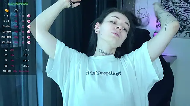 pale skin online show from 12-15-24, 12:28