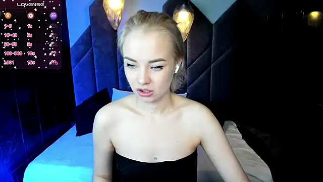 StephanieSweety online show from 02-25-25, 10:29