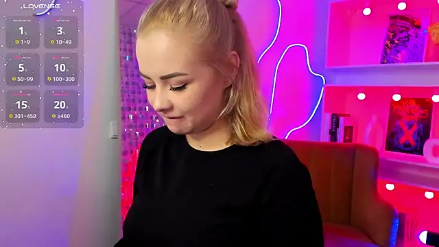 StephanieSweety online show from 04-06-26, 05:25