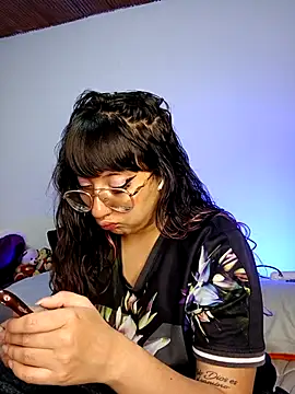 Piafisher1 online show from 11-13-25, 01:15