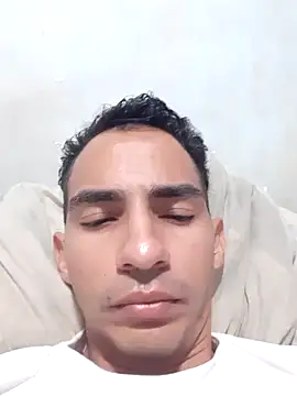Snapshot of manuel202332 chatting on 12-25-24, 04:12 manuel202332 online show from 12-25-24, 04:12