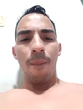 Snapshot of manuel202332 chatting on 12-29-24, 02:27 manuel202332 online show from 12-29-24, 02:27