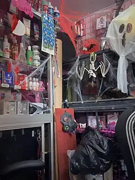 TamySweetness online show from 10-18-25, 02:51