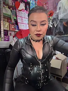 TamySweetness online show from 10-31-25, 03:02