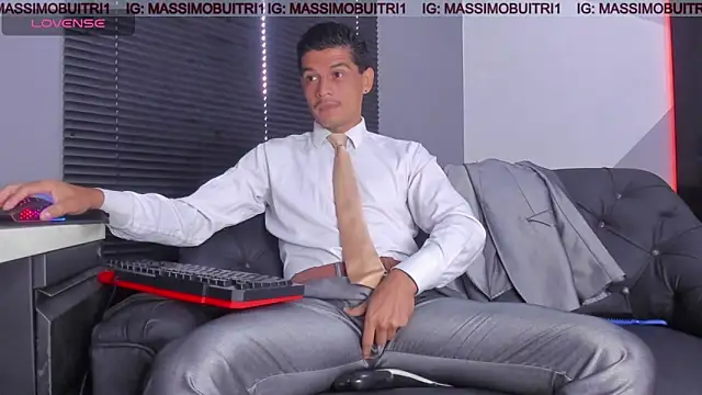 Snapshot of massimo_g chatting on 04-20-26, 01:14 massimo g online show from 04-20-26, 01:14