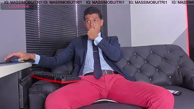 Snapshot of massimo_g chatting on 04-30-26, 12:44 massimo g online show from 04-30-26, 12:44