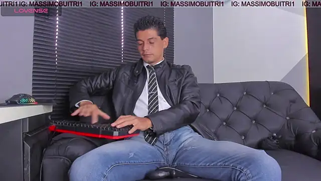 Snapshot of massimo_g chatting on 05-13-26, 12:35 massimo g online show from 05-13-26, 12:35