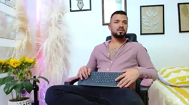 mathew vidal1 online show from 02-04-25, 10:13