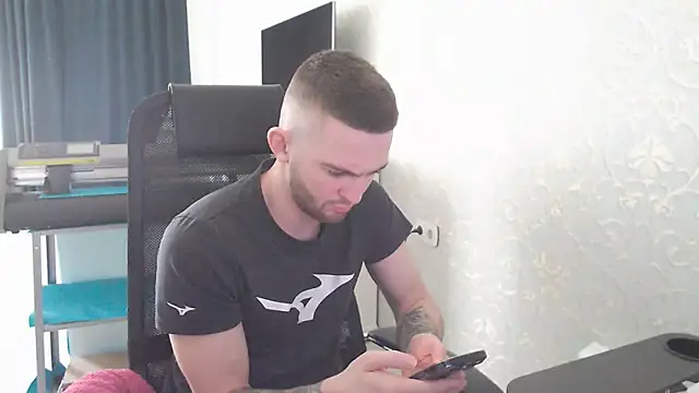 Marselle Laker online show from 03-22-25, 09:13