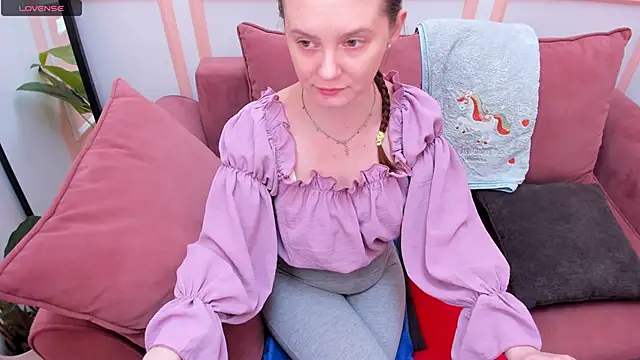 JannaVerdi  online show from 02-10-26, 06:50