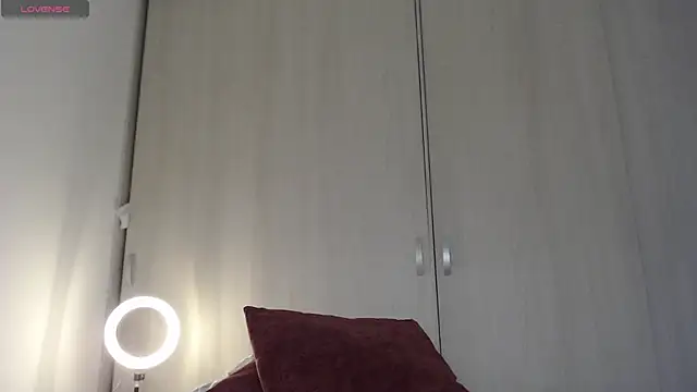 cristal sexybody online show from 12-04-25, 08:28