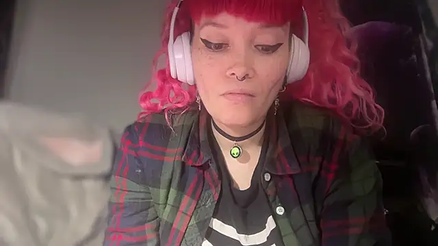 Snapshot of FRRANNKIE chatting on 07-17-26, 10:33 FRRANNKIE online show from 07-17-26, 10:33
