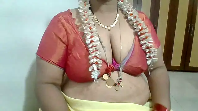Snapshot of archanatelugu9 chatting on 07-20-26, 03:58 archanatelugu9 online show from 07-20-26, 03:58