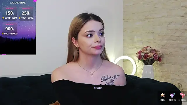 Snapshot of Kailynn_Moenn chatting on 12-10-24, 09:00 Kailynn Moenn online show from 12-10-24, 09:00