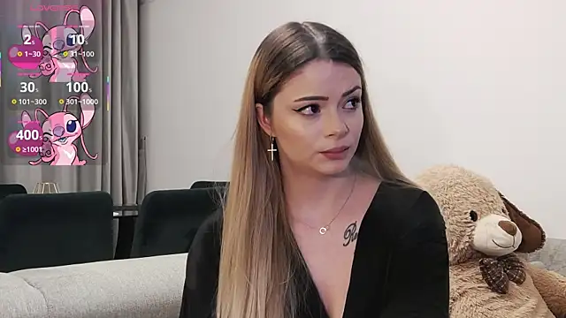 Snapshot of Kailynn_Moenn chatting on 02-22-25, 08:09 Kailynn Moenn online show from 02-22-25, 08:09