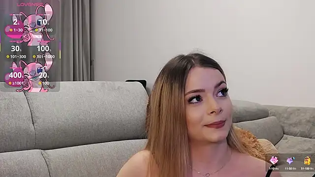 Snapshot of Kailynn_Moenn chatting on 03-15-25, 11:28 Kailynn Moenn online show from 03-15-25, 11:28