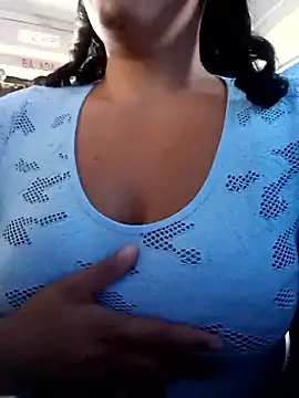 Snapshot of Morenitha-XXX chatting on 04-30-26, 08:26 Morenitha-XXX online show from 04-30-26, 08:26