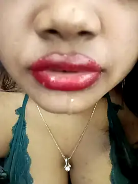 Hotlisa online show from 02-05-25, 03:34