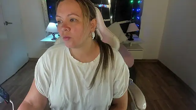 victoria rosse520 online show from 02-25-25, 08:30