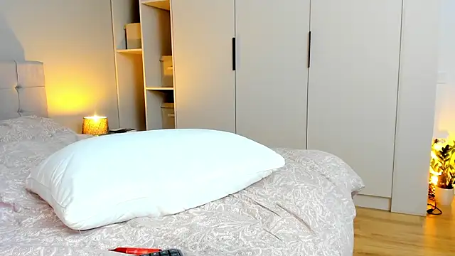 Snapshot of june_desire chatting on 02-09-25, 05:01 june desire online show from 02-09-25, 05:01