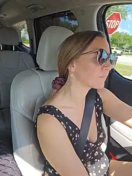 SkyelarSommer online show from 04-27-26, 02:15