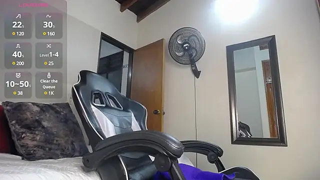 victoria  milf  online show from 03-22-25, 01:43