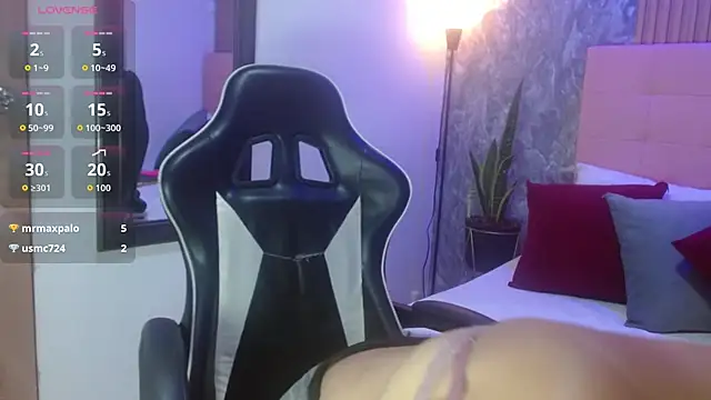 victoria  milf  online show from 01-08-26, 08:11