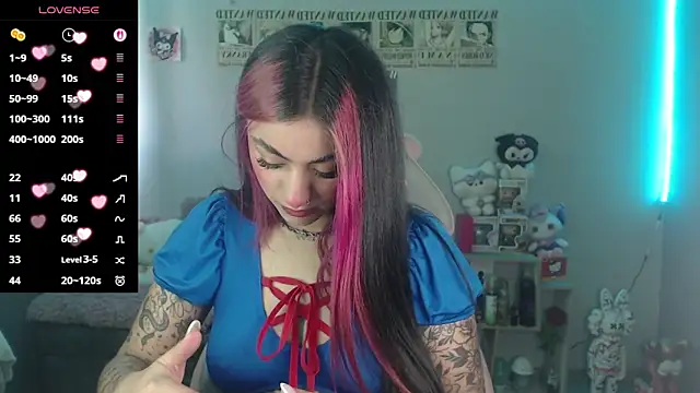 Snapshot of abbie_stone chatting on 06-17-26, 03:57 abbie stone online show from 06-17-26, 03:57