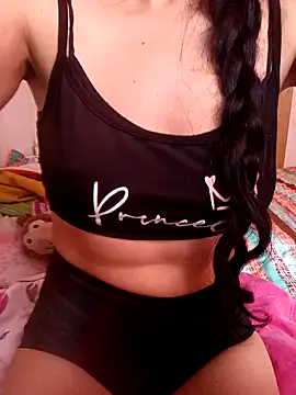 LissaThompsom online show from 01-30-25, 04:13