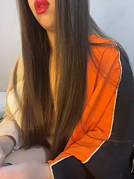 Snapshot of Mayacrayzi chatting on 02-05-25, 09:25 Mayacrayzi online show from 02-05-25, 09:25