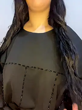 Snapshot of Mayacrayzi chatting on 10-12-25, 12:04 Mayacrayzi online show from 10-12-25, 12:04