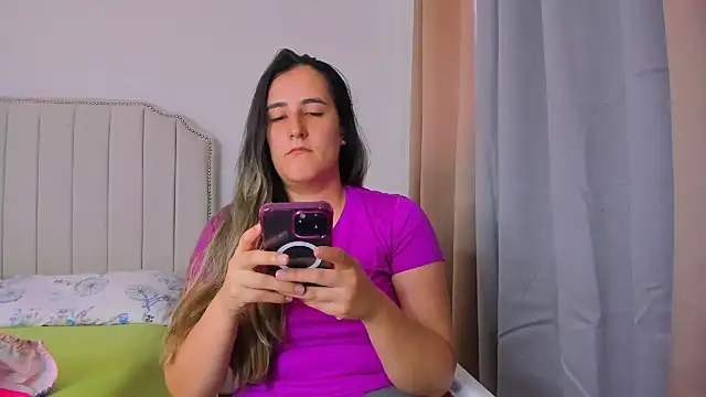 Hanna86 online show from 02-09-26, 08:24