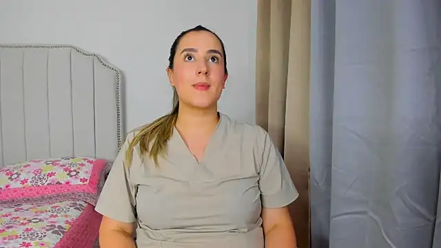 Hanna86 online show from 04-08-26, 01:05