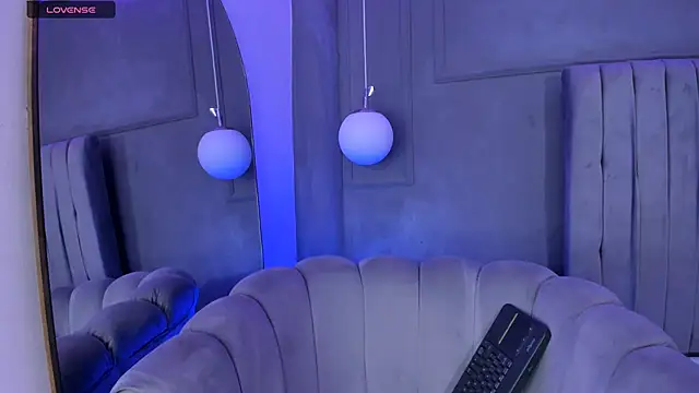 AmyOlimpo online show from 03-20-25, 05:02