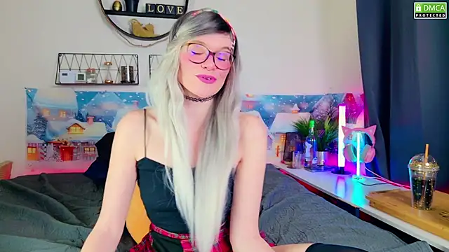 Snapshot of Kittychatte chatting on 12-30-24, 08:25 Kittychatte online show from 12-30-24, 08:25