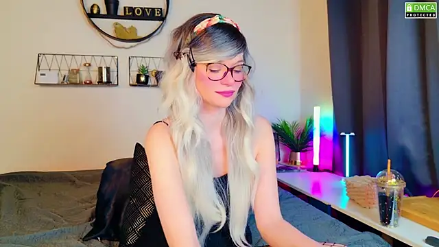 Snapshot of Kittychatte chatting on 02-23-25, 07:44 Kittychatte online show from 02-23-25, 07:44