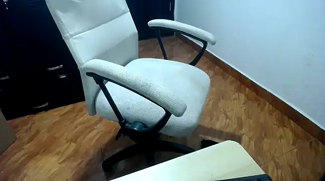 Snapshot of SexAegons chatting on 02-28-25, 09:36 SexAegons online show from 02-28-25, 09:36