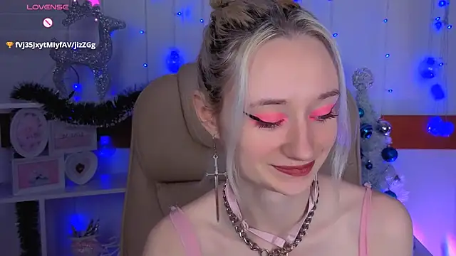 Katia Kim online show from 12-23-25, 06:22