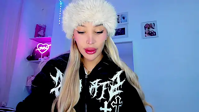  viioletweekend  online show from 02-14-26, 08:05