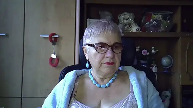 SweetCherry27 online show from 09-29-25, 04:28