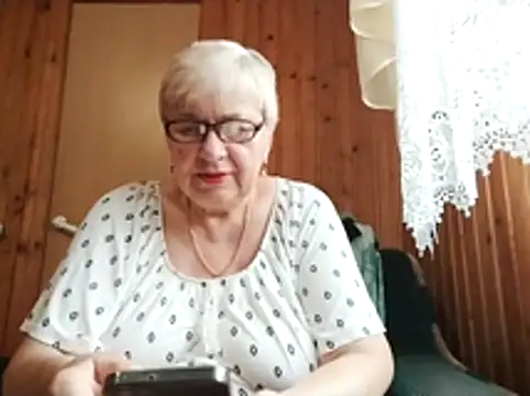 Snapshot of SweetCherry27 chatting on 06-22-26, 03:53 SweetCherry27 online show from 06-22-26, 03:53