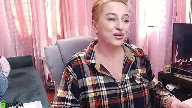 CarrieLoveX online show from 01-27-25, 12:48