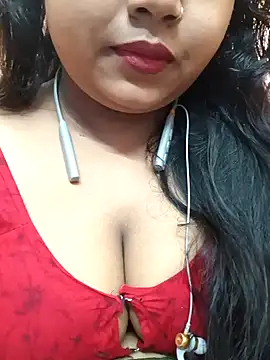 Snapshot of Sophiaboudi chatting on 01-17-25, 05:51 Sophiaboudi online show from 01-17-25, 05:51