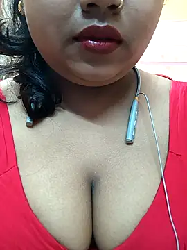 Snapshot of Sophiaboudi chatting on 02-21-25, 05:42 Sophiaboudi online show from 02-21-25, 05:42