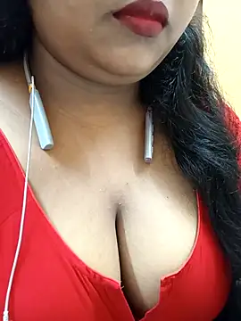 Snapshot of Sophiaboudi chatting on 09-24-25, 07:23 Sophiaboudi online show from 09-24-25, 07:23